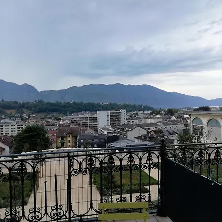 Le Bernascon - Chaleureux Dans Ancien Palace ! Mae-8154 *