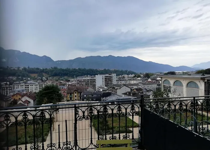 Le Bernascon - Chaleureux Dans Ancien Palace ! Mae-8154 *